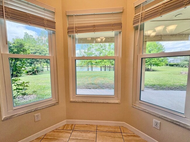Building Photo - Beautiful 4BR/2.5BA Water View Home - Deer Hollow in the Deerfield Community!