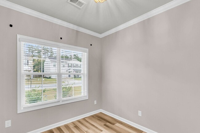 Building Photo - Quiet Comfort Near Cane Bay