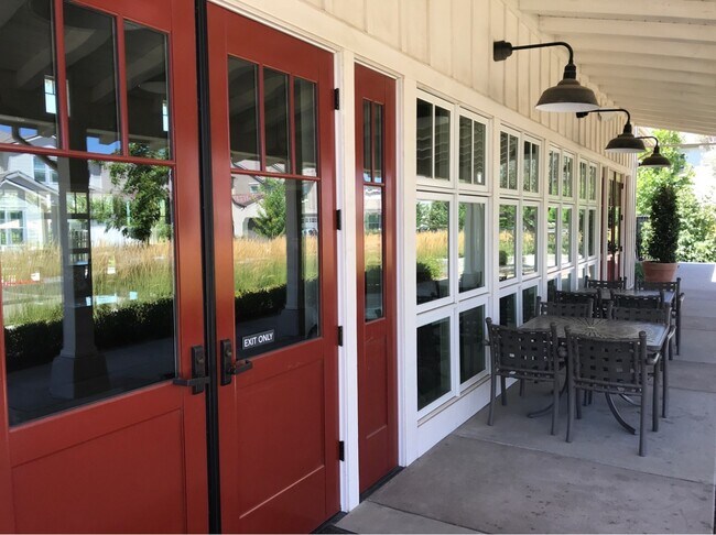 Building Photo - Gala Flat at The Cannery in Davis now!