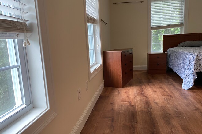 Building Photo - 28 Armstrong Rd