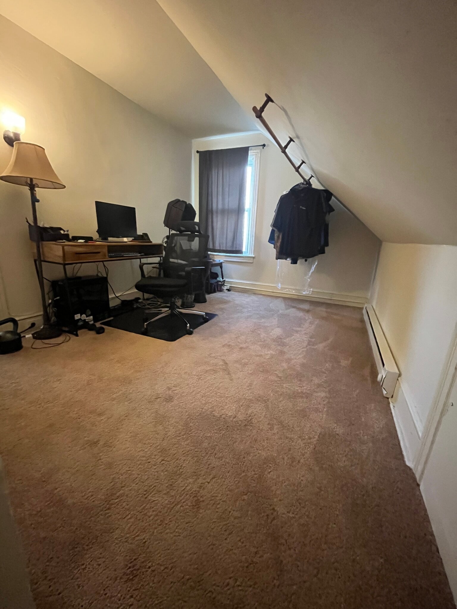 Building Photo - 411 7th St