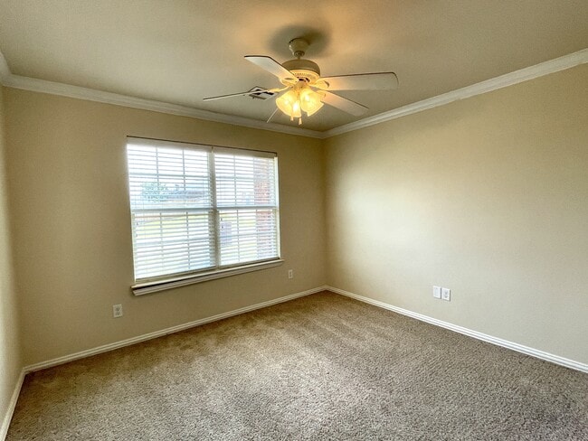 Building Photo - 4811 Mill Creek Dr