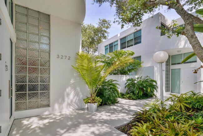 Building Photo - 3272 Virginia St