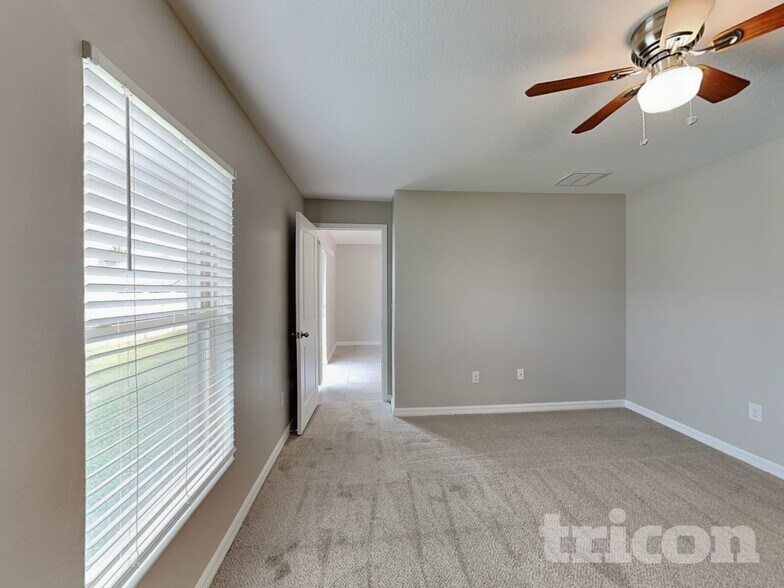 Building Photo - 10026 RoseMary Leaf Ln