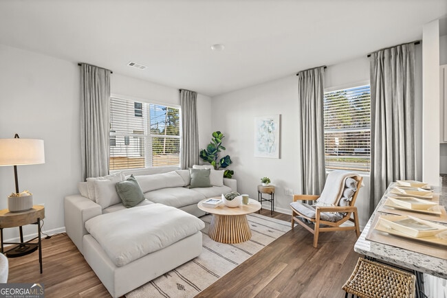 Building Photo - 3 Silverbell Ln NW