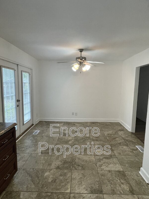 Building Photo - 2603 Dumbarton Rd