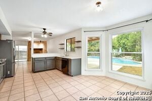 Building Photo - 14207 Rowe Dr