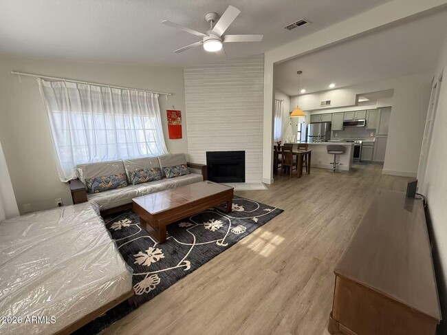 Building Photo - 1222 W Baseline Rd