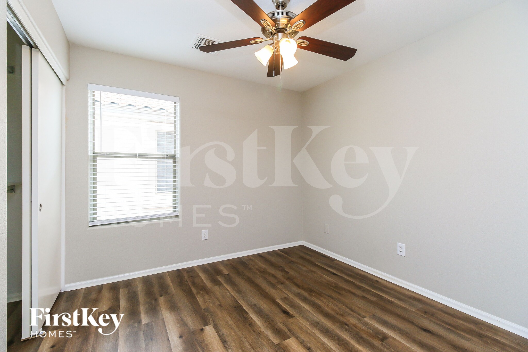 Building Photo - 29271 N Rosewood Dr