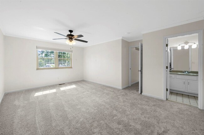 Building Photo - 791 Foxwick Dr