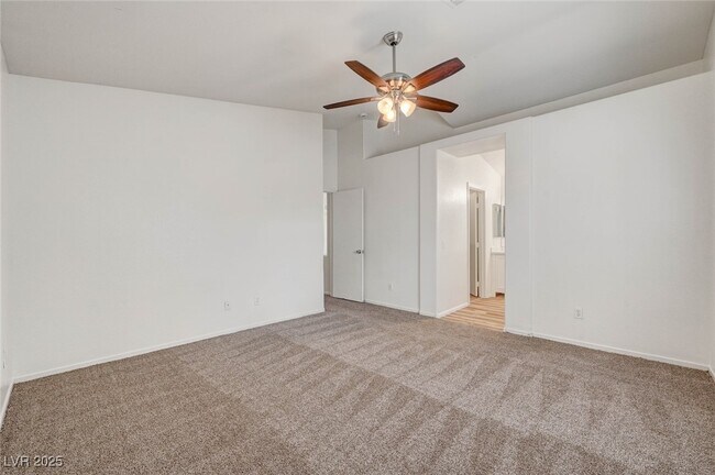 Building Photo - 9573 Paradise Rd