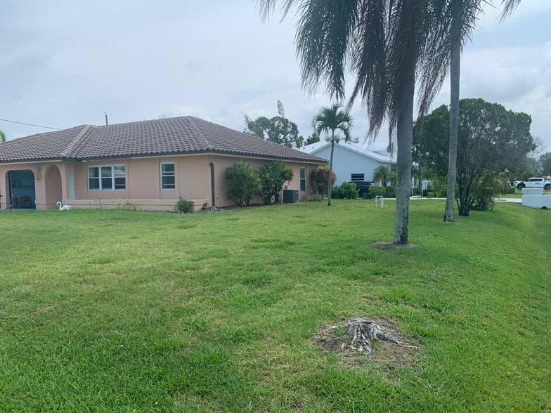 Building Photo - 10022-10028 8th St N