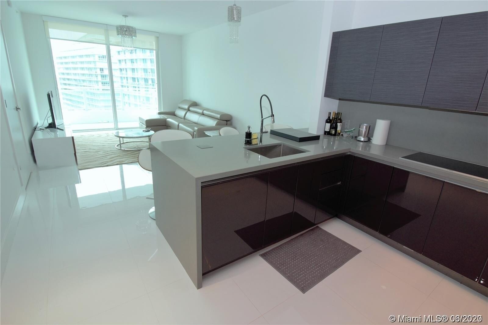 Building Photo - 1080 Brickell Ave