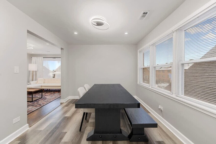 Building Photo - 5641 W 64th St
