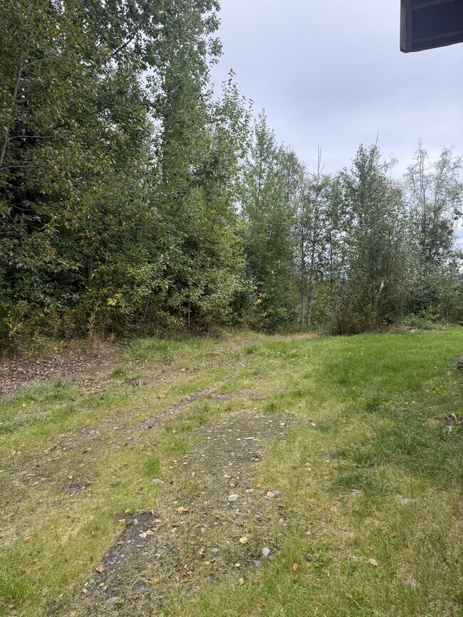 Building Photo - 7140 W Sandvik Dr