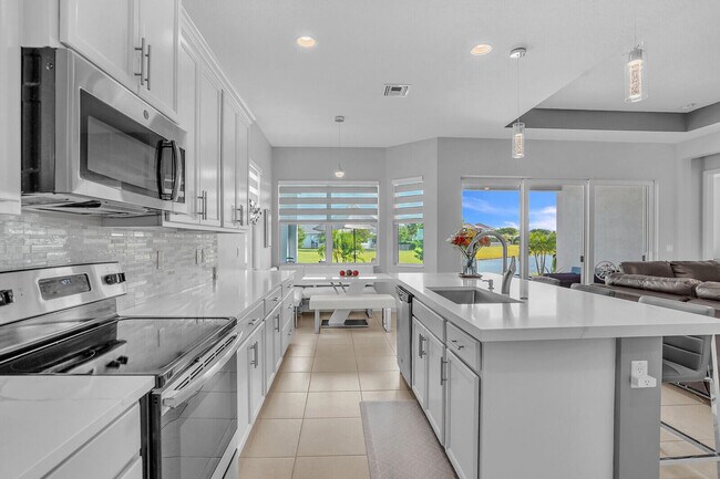 Building Photo - 16074 Whippoorwill Cir