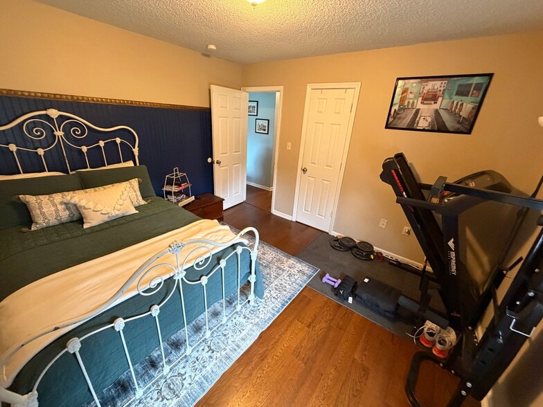 Building Photo - 8731 Stoneface Rd