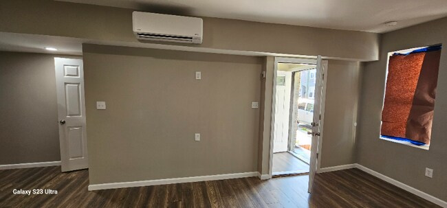 Building Photo - 718 Drexel Ave