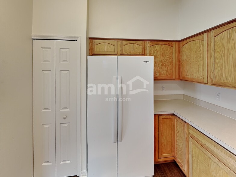 Building Photo - 4850 Marsh Harbor Dr