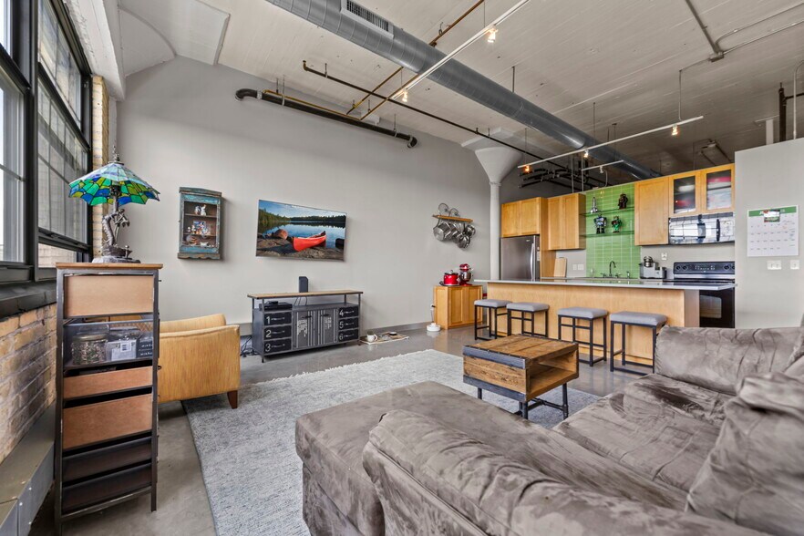 Building Photo - 730 Stinson Blvd