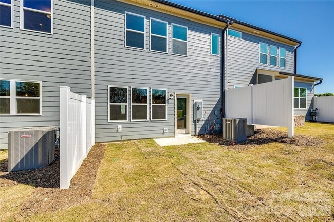 Building Photo - 229 Brks Spgs Dr