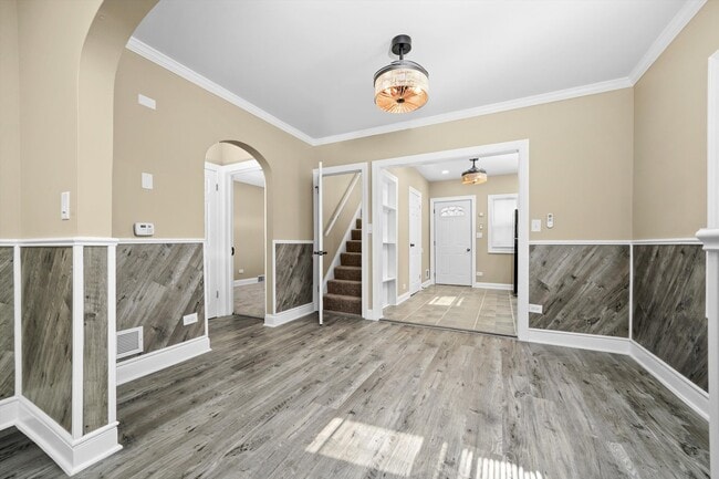 Building Photo - 14213 S Dearborn St