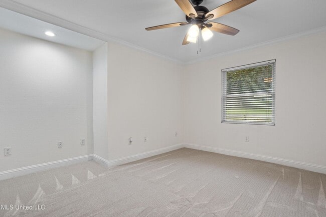 Building Photo - Beautifully Remodeled Home in Historic Gul...