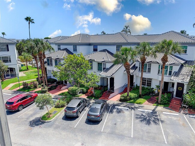 Building Photo - 725 SW 148th Ave