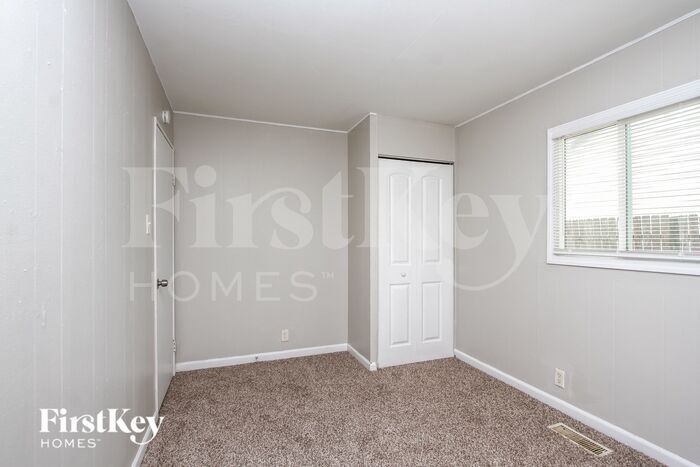 Building Photo - 119 Totten Dr