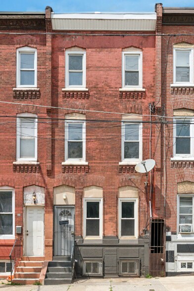 Building Photo - 931 W York St
