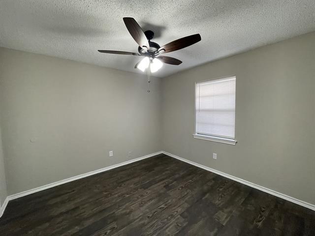 Building Photo - 4805 Crestmont Ct