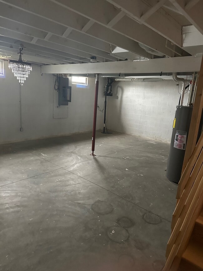 Building Photo - 6601 County Rd 625