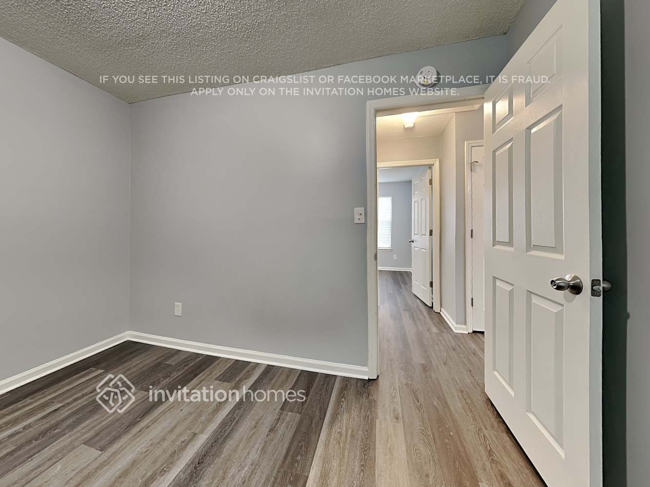 Building Photo - 6015 Running Deer Rd