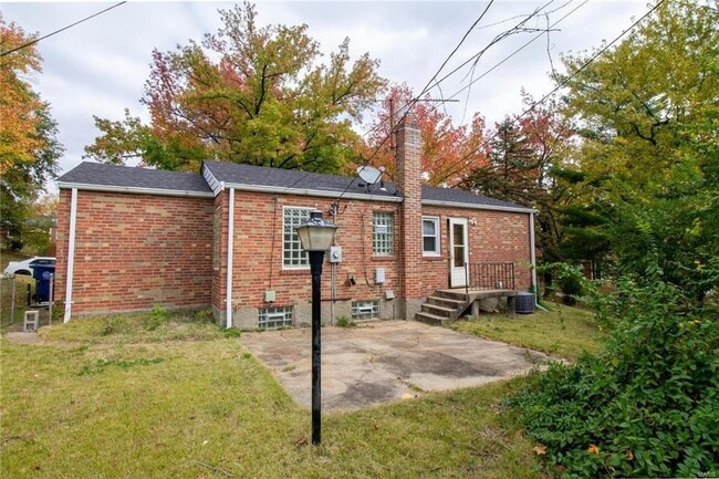 Building Photo - 9123 Church Dr
