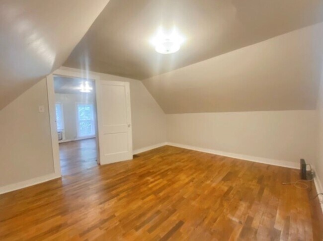 Building Photo - Italian Estates Property Management