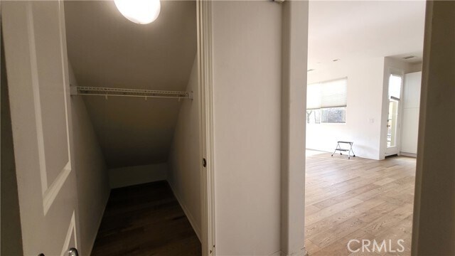 Building Photo - 89 Linden Ln