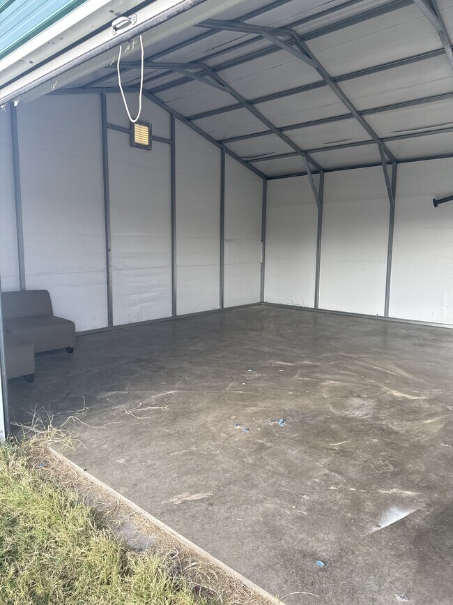 Building Photo - 260 Co Rd 1220