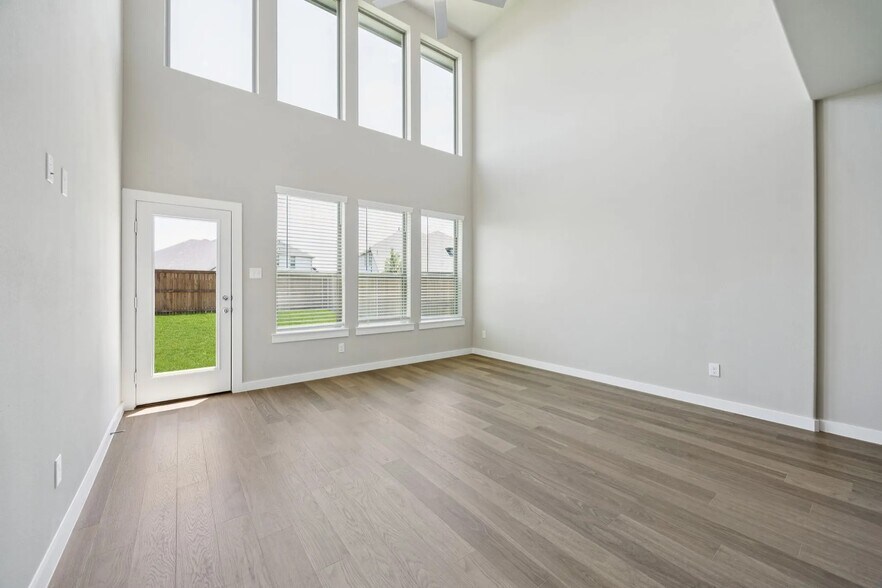 Building Photo - 5009 Celebration Dr