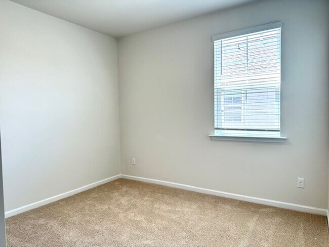 Building Photo - BRAND NEW HOME IN HOPKINS