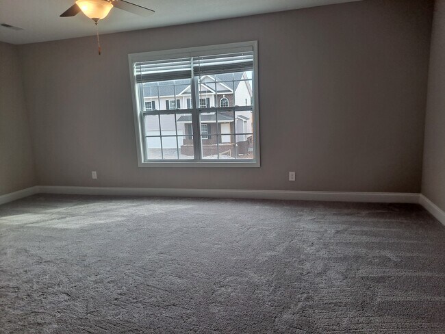 Building Photo - 9218 Upstream Ln