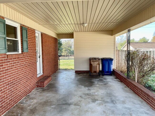 Building Photo - Home with Carport