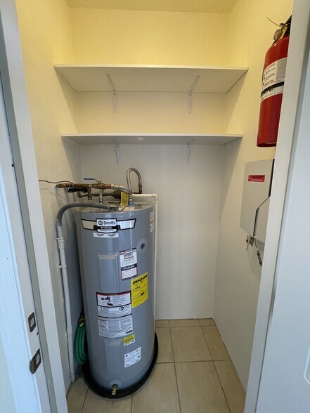 Utility / Storage Room - 10356 Carrollwood Ln