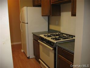 Building Photo - 401 Kennedy Dr