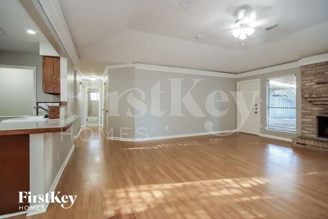 Building Photo - 1830 Oakwell Ln