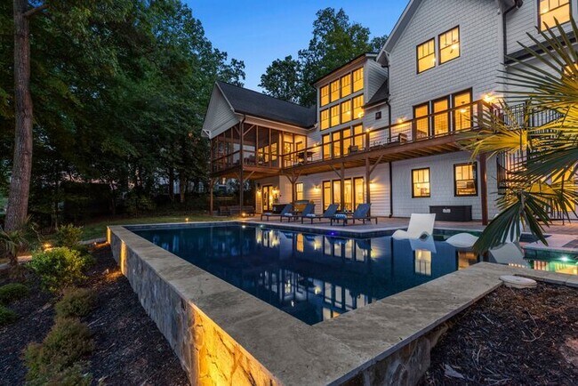 Building Photo - Northshore Landing