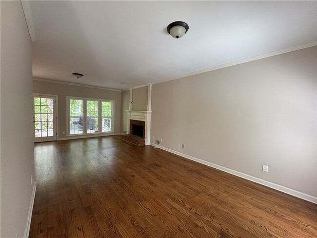 Building Photo - 10575 Aviary Dr