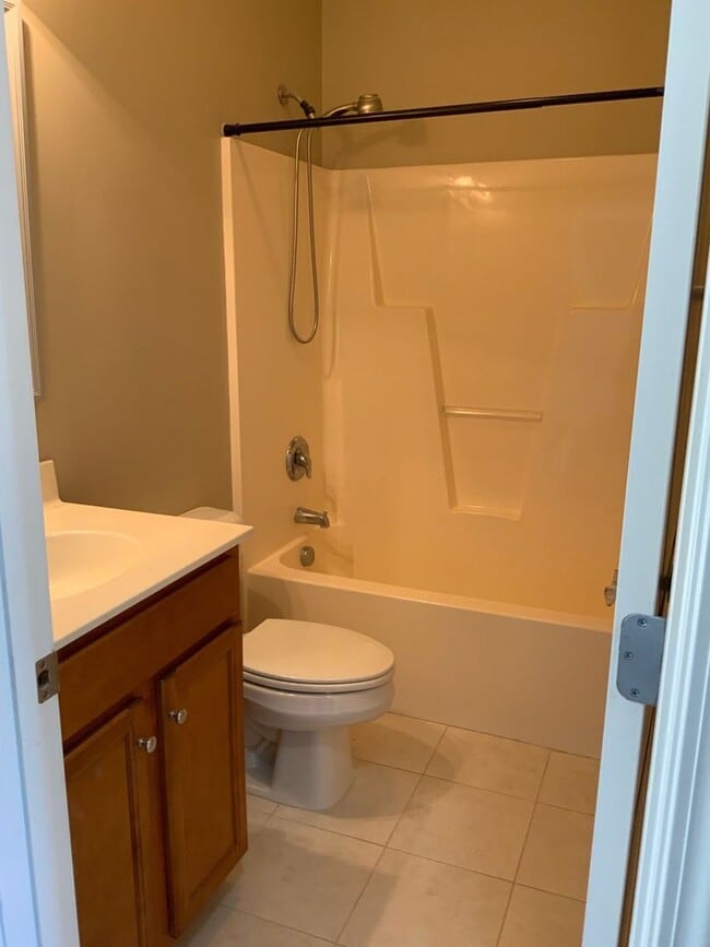 Building Photo - 223 Emerald Ridge Rd