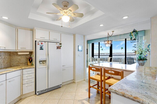Building Photo - 5070 N Ocean Dr