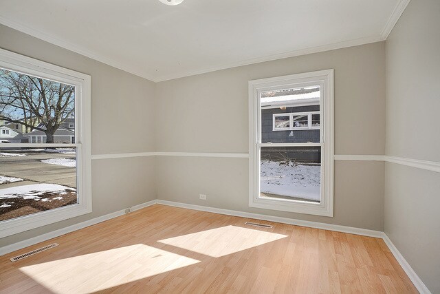 Building Photo - 5508 S Bruner St