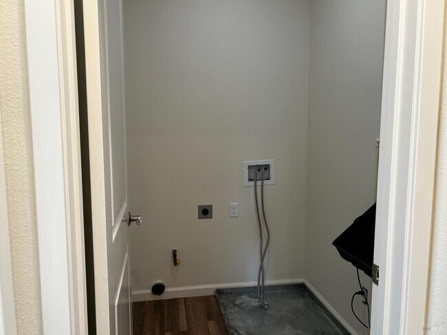 Building Photo - 2042 Ravello Way